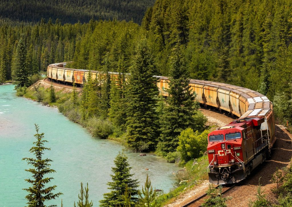 Vous souhaitez vous établir durablement au Canada ? Retrouvez ici tout ce qu’il faut savoir sur le Programme d’Entrée Express.