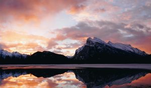 Employeurs, vous souhaitez recruter un travailleur étranger ? Candidats, vous voulez travailler au Canada ? EIC est ouvert pour 2024 !