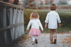 Séjour hors Canada: attention au retour des enfants des expatriés