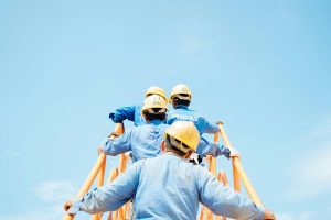 En réponse à leurs besoins de travailleurs, de plus en plus d’employeurs québécois envisagent la piste du recrutement à l’international.